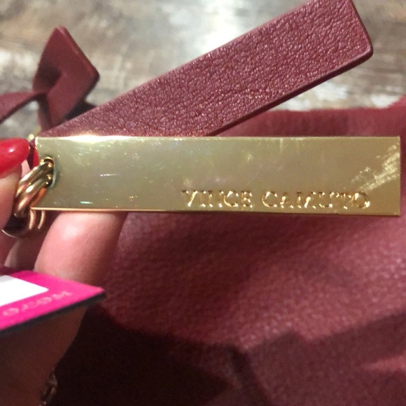 NWT Vince Camuto Shoulder Bag - Picture 5 of 11